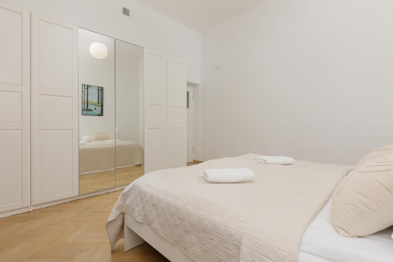 Family Apartment Freta Warsaw Old Town By Noclegi Renters Eksteriør bilde